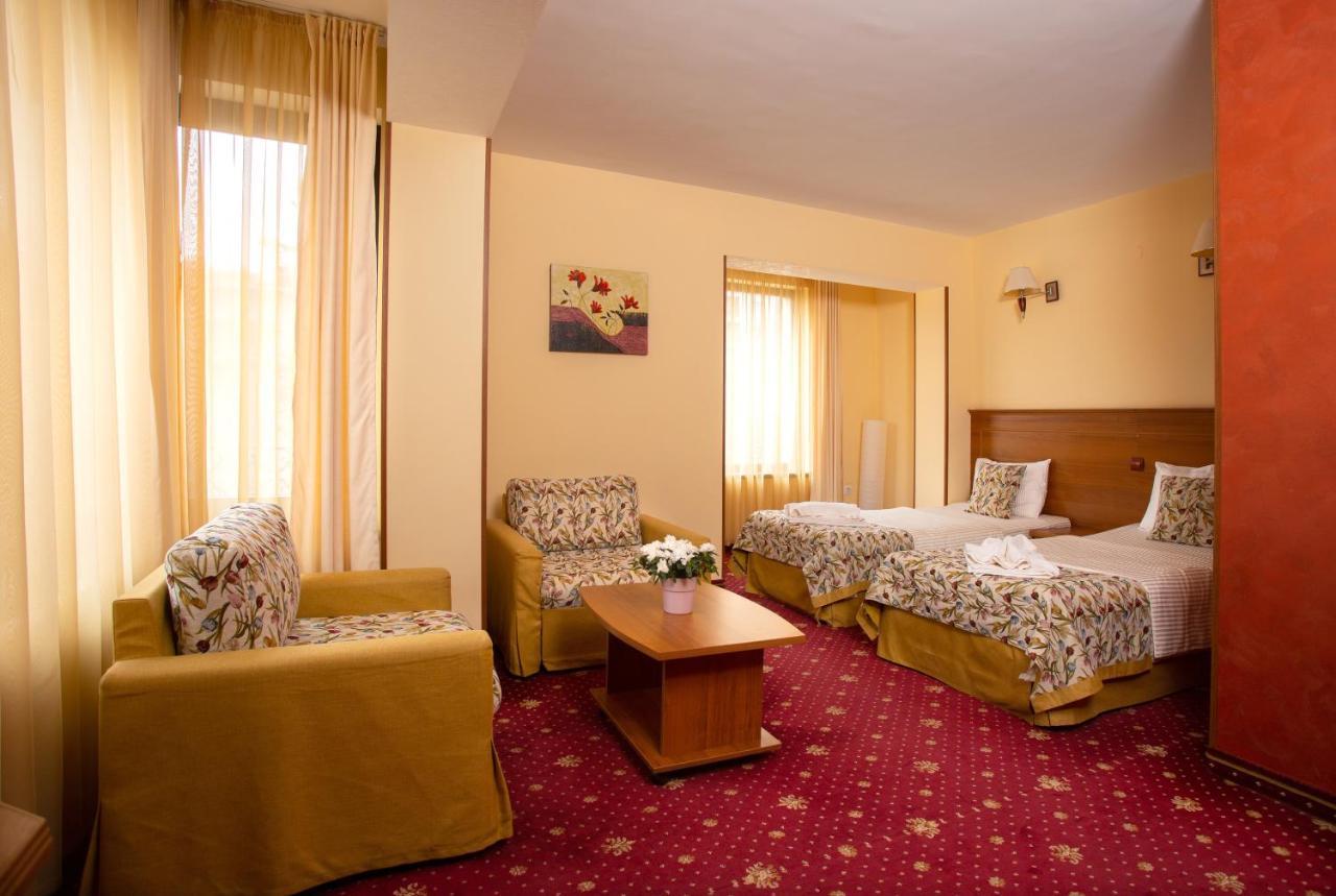 Contessa Hotel Șumen Exterior foto