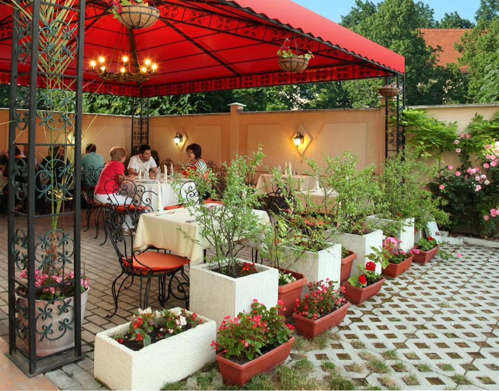 Contessa Hotel Șumen Exterior foto